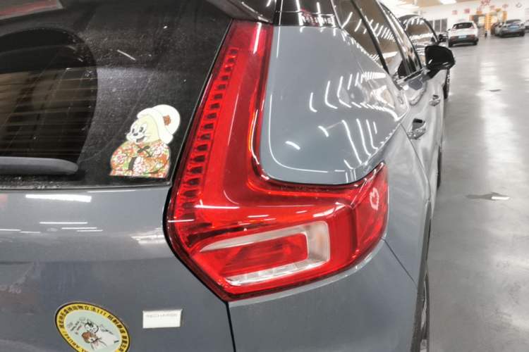 Used Volvo XC40 New Energy 2023 Long-Range Version Right Rear Taillight