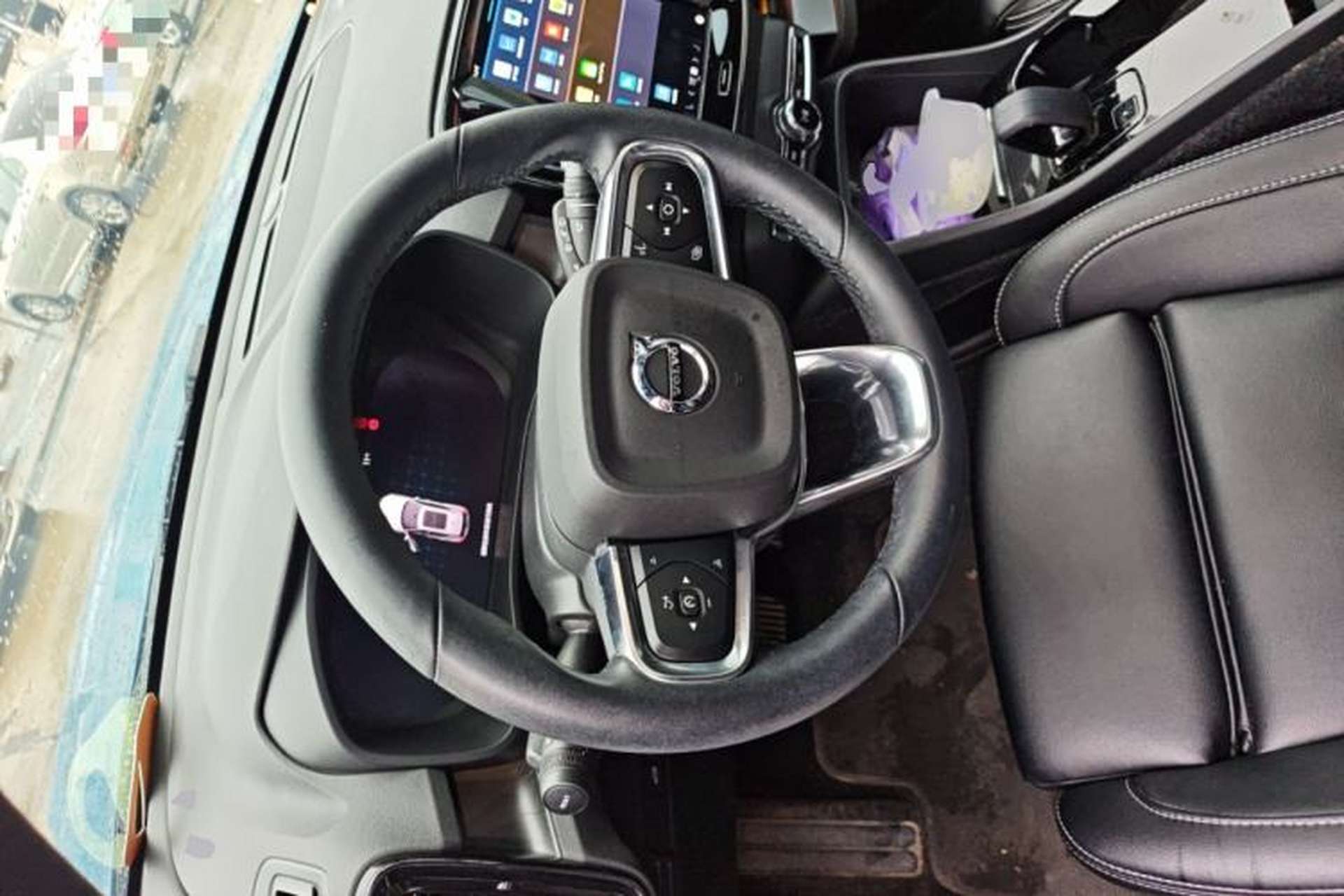 Used Volvo XC40 New Energy 2023 Long-Range Version Steering Wheel