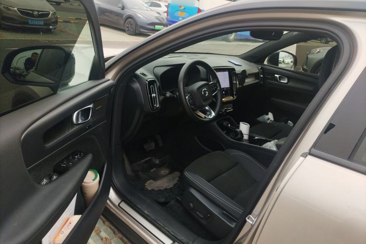 Used Volvo XC40 New Energy 2023 Long-Range PRO Version Driver Seat