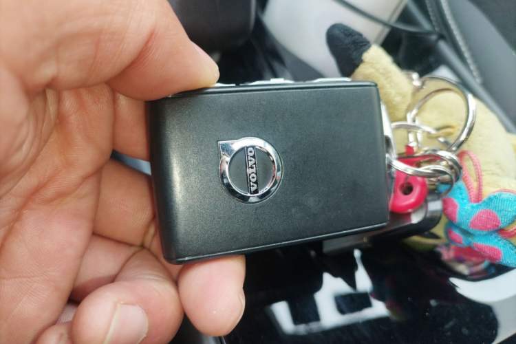 Used Volvo XC40 New Energy 2023 Long-Range PRO Version Vehicle Key