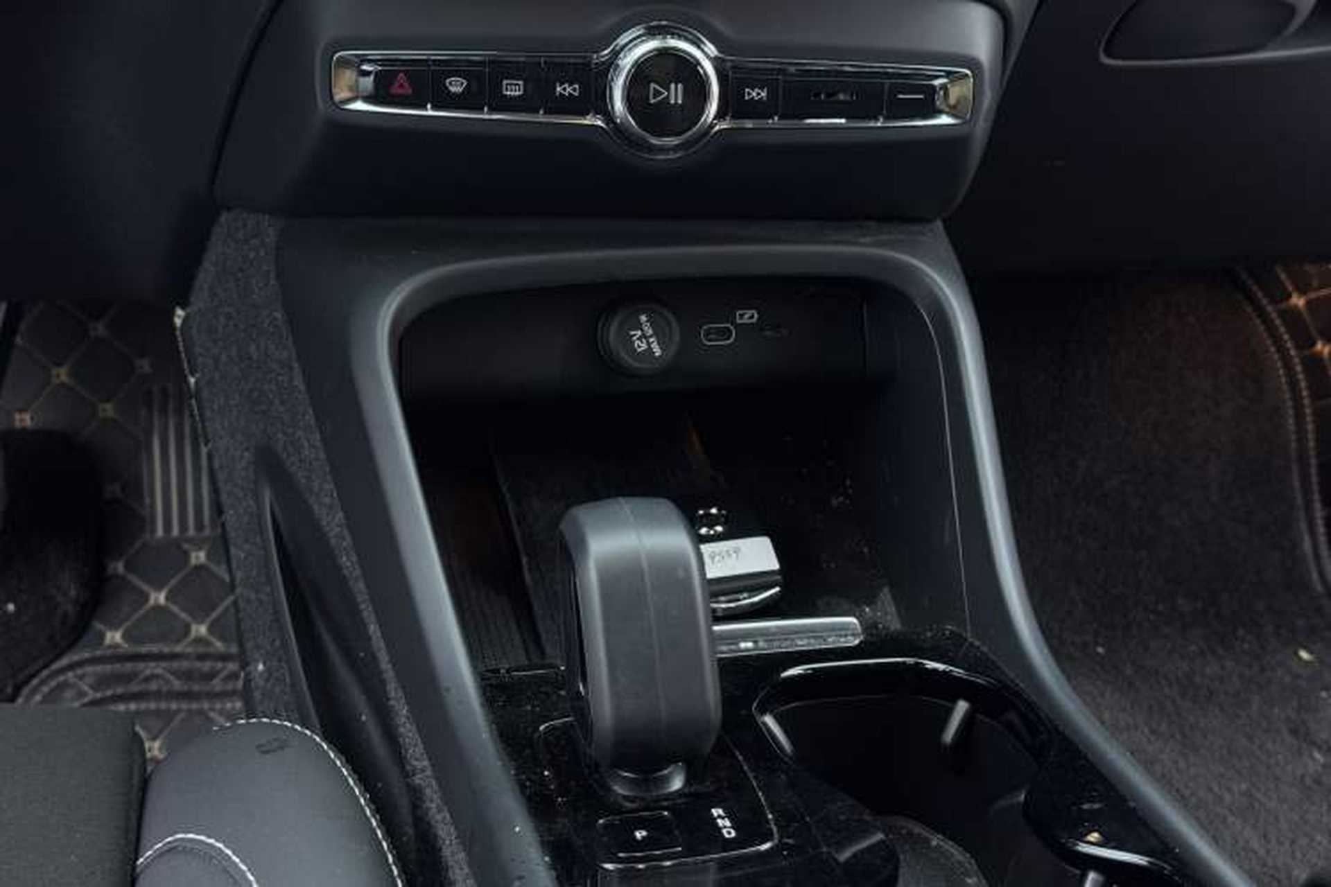 Used Volvo XC40 New Energy 2023 Long-Range PRO Version Interior 2