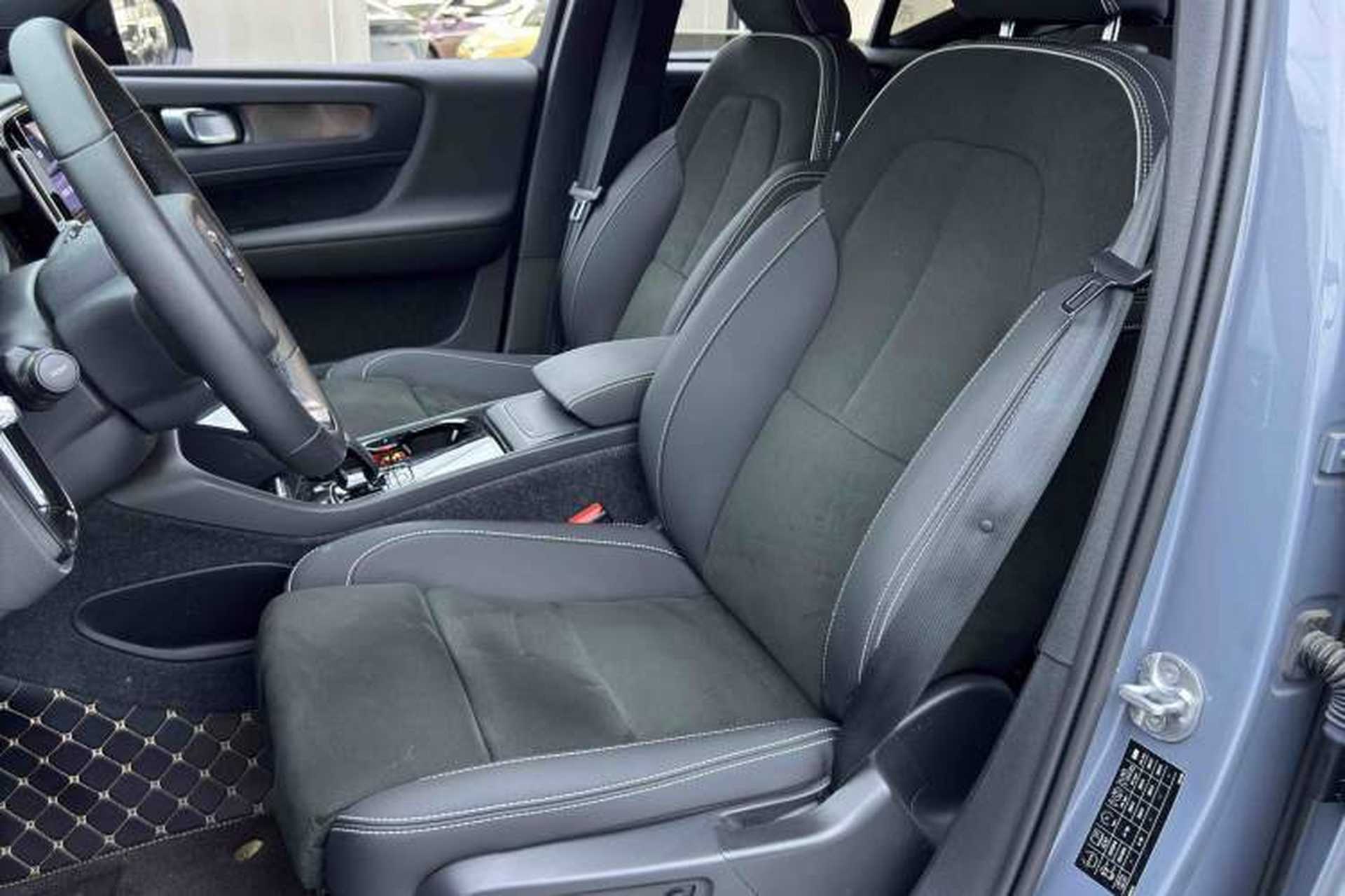 Used Volvo XC40 New Energy 2023 Long-Range PRO Version Interior 9