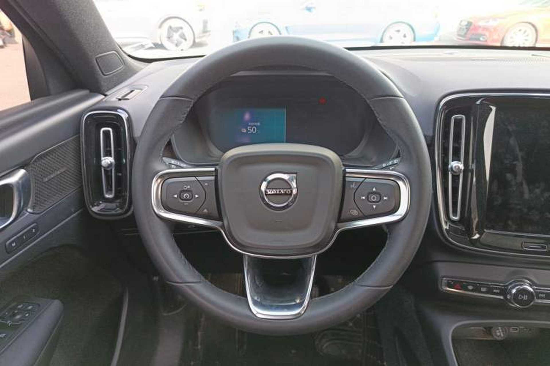 Used Volvo XC40 New Energy 2023 Long-Range PRO Version Steering Wheel