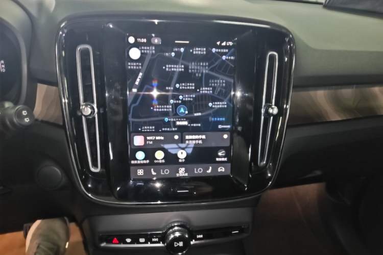 Used Volvo XC40 New Energy 2023 Long-Range Version Audio And AC Panel