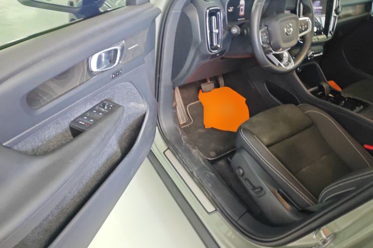 Used Volvo XC40 New Energy 2023 Long-Range PRO Version Driver Seat