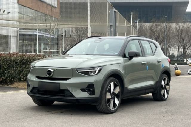 Used Volvo XC40 New Energy 2023 Four-Wheel-Drive High-Performance Version