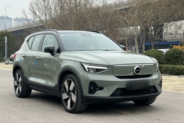 Used Volvo XC40 New Energy 2023 Four-Wheel-Drive High-Performance Version Exterior 2