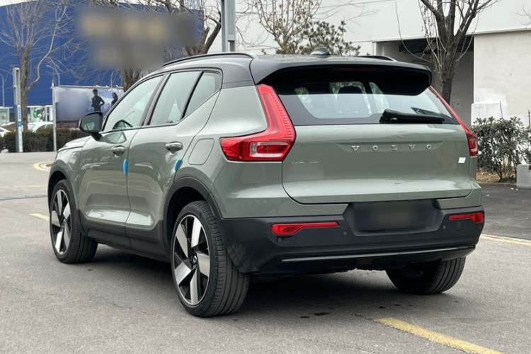 Used Volvo XC40 New Energy 2023 Four-Wheel-Drive High-Performance Version Exterior 3