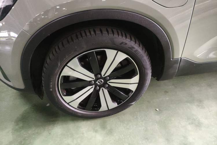 Used Volvo XC40 New Energy 2023 Long-Range Version Exterior 4