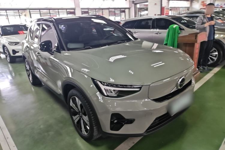 Used Volvo XC40 New Energy 2023 Long-Range Version Front Right 45 Deg