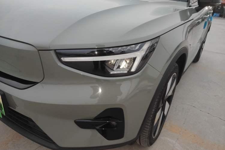 Used Volvo XC40 New Energy 2023 Four-Wheel-Drive High-Performance Version Left Front Headlight