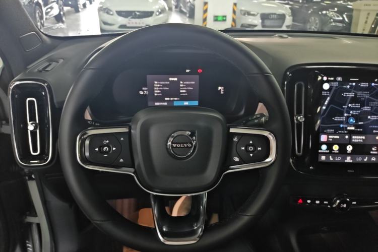 Used Volvo XC40 New Energy 2023 Long-Range Version Steering Wheel