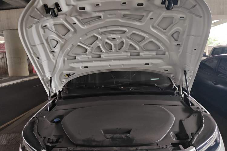 Used Volvo XC40 New Energy 2023 Long-Range PRO Version Engine Bay