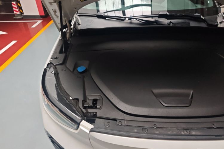 Used Volvo XC40 New Energy 2023 Long-Range PRO Version Engine Bay Right