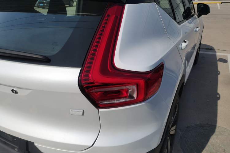 Used Volvo XC40 New Energy 2023 Long-Range Version Exterior 2