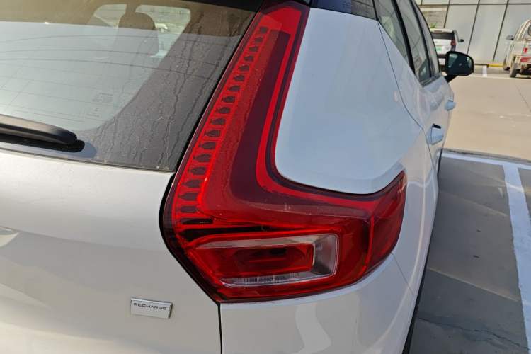 Used Volvo XC40 New Energy 2023 Long-Range Version Exterior 6