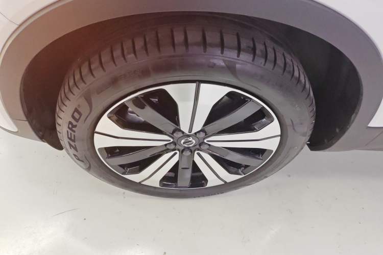 Used Volvo XC40 New Energy 2023 Long-Range PRO Version Exterior 7