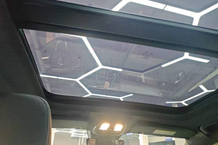Used Volvo XC40 New Energy 2023 Long-Range PRO Version Headliner