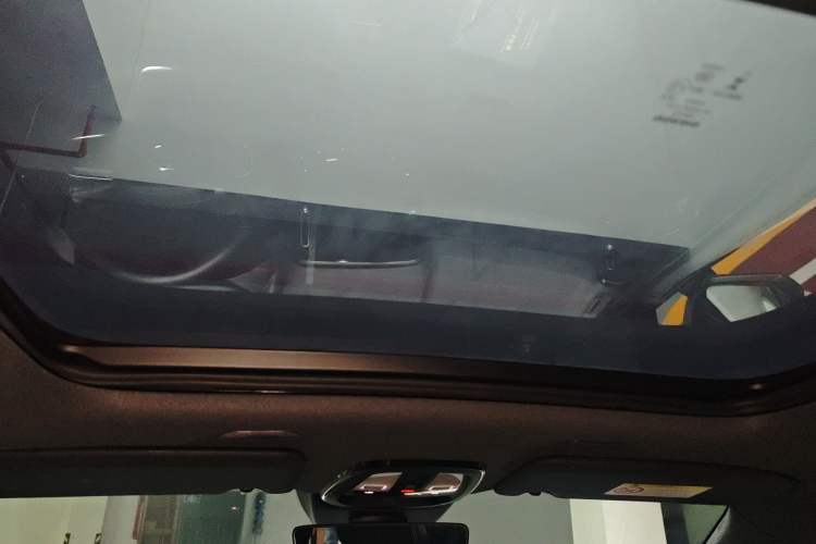 Used Volvo XC40 New Energy 2023 Long-Range PRO Version Headliner
