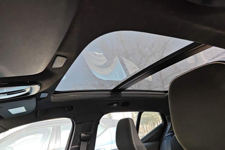 Used Volvo XC40 New Energy 2023 Long-Range Version Headliner