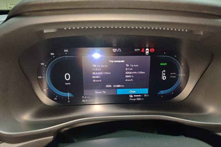 Used Volvo XC40 New Energy 2023 Long-Range PRO Version Instrument Cluster