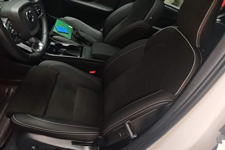 Used Volvo XC40 New Energy 2023 Long-Range PRO Version Left Front Seat