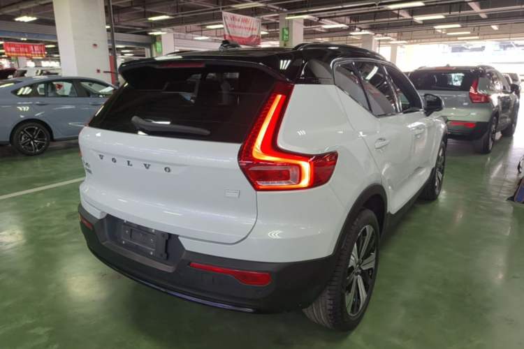 Used Volvo XC40 New Energy 2023 Long-Range Version Rear Right 45 Deg