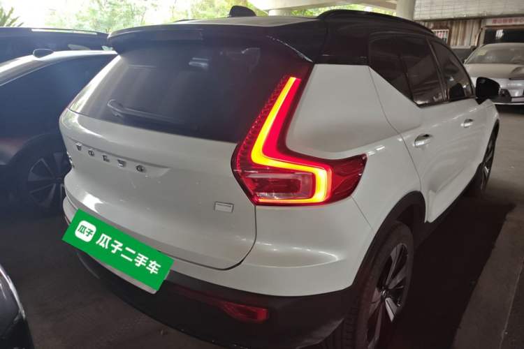 Used Volvo XC40 New Energy 2023 Long-Range PRO Version Rear Right 45 Deg