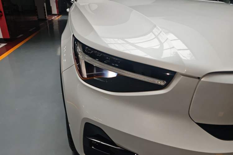 Used Volvo XC40 New Energy 2023 Long-Range PRO Version Right Front Headlight