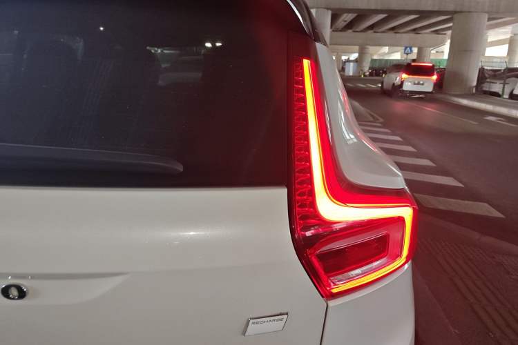 Used Volvo XC40 New Energy 2023 Long-Range PRO Version Right Rear Taillight