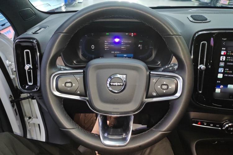 Used Volvo XC40 New Energy 2023 Long-Range PRO Version Steering Wheel