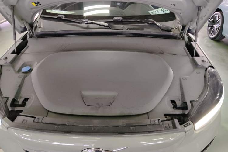 Used Volvo XC40 New Energy 2024 Long-Range PRO Version Engine Bay