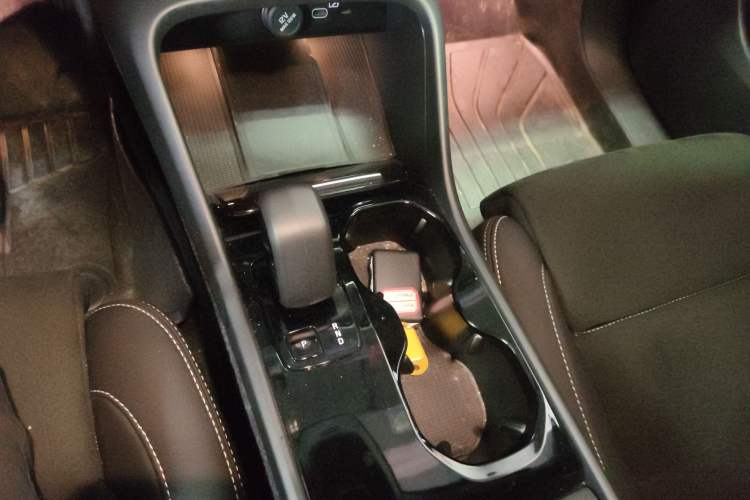 Used Volvo XC40 New Energy 2024 Long-Range PRO Version Gear Lever