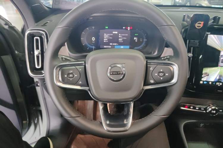 Used Volvo XC40 New Energy 2024 Long-Range PRO Version Steering Wheel