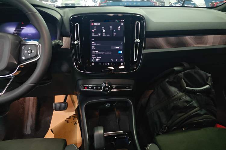 Used Volvo XC40 New Energy 2024 Long-Range PRO Version Audio And AC Panel