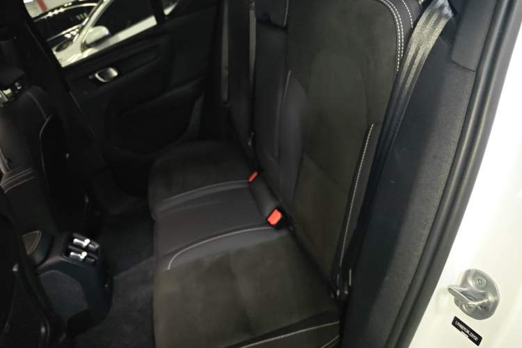 Used Volvo XC40 New Energy 2024 Long-Range PRO Version Left Rear Seat