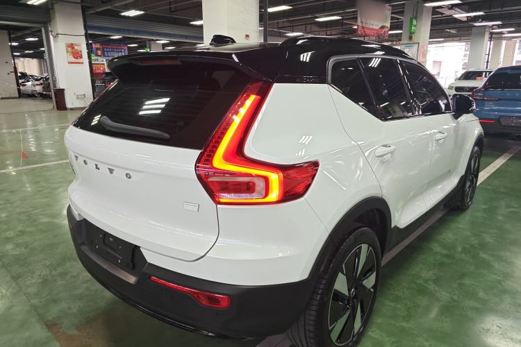 Used Volvo XC40 New Energy 2024 Long-Range PRO Version Rear Right 45 Deg