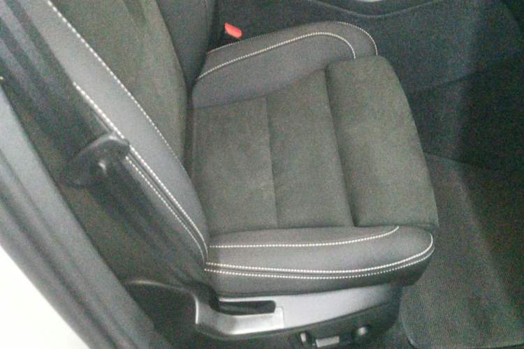 Used Volvo XC40 New Energy 2024 Long-Range PRO Version Right Front Seat