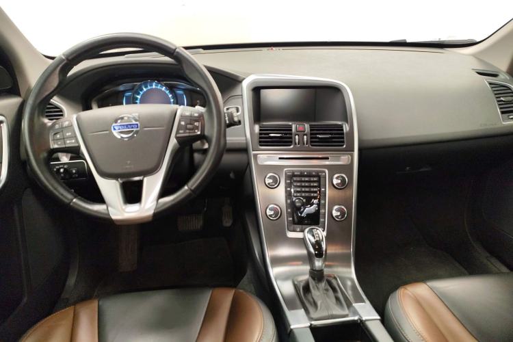 Used Volvo XC60 2014 Restyled T5 Zhiya Edition Center Console