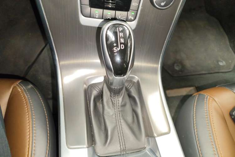 Used Volvo XC60 2014 Restyled T5 Zhiya Edition Gear Lever