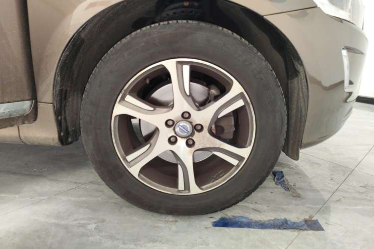 Used Volvo XC60 2014 Restyled T5 Zhiya Edition Left Rear Wheel Hub