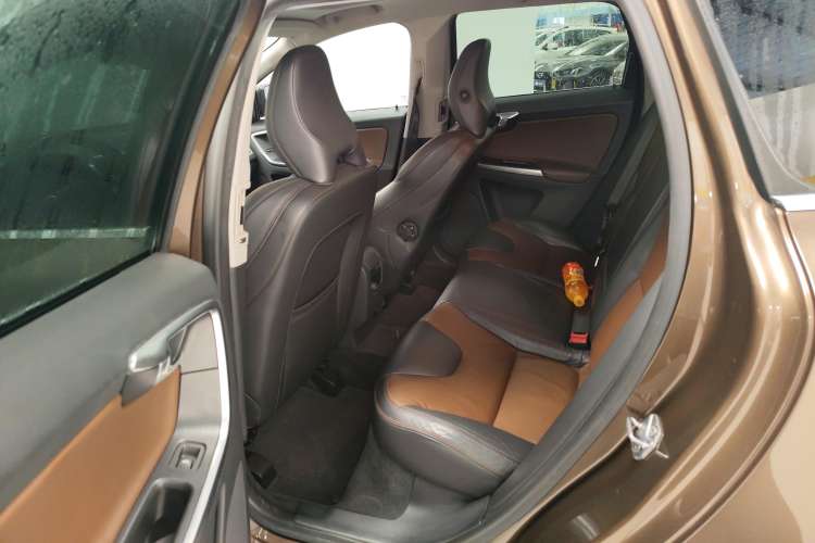 Used Volvo XC60 2014 Restyled T5 Zhiya Edition Right Rear Seat