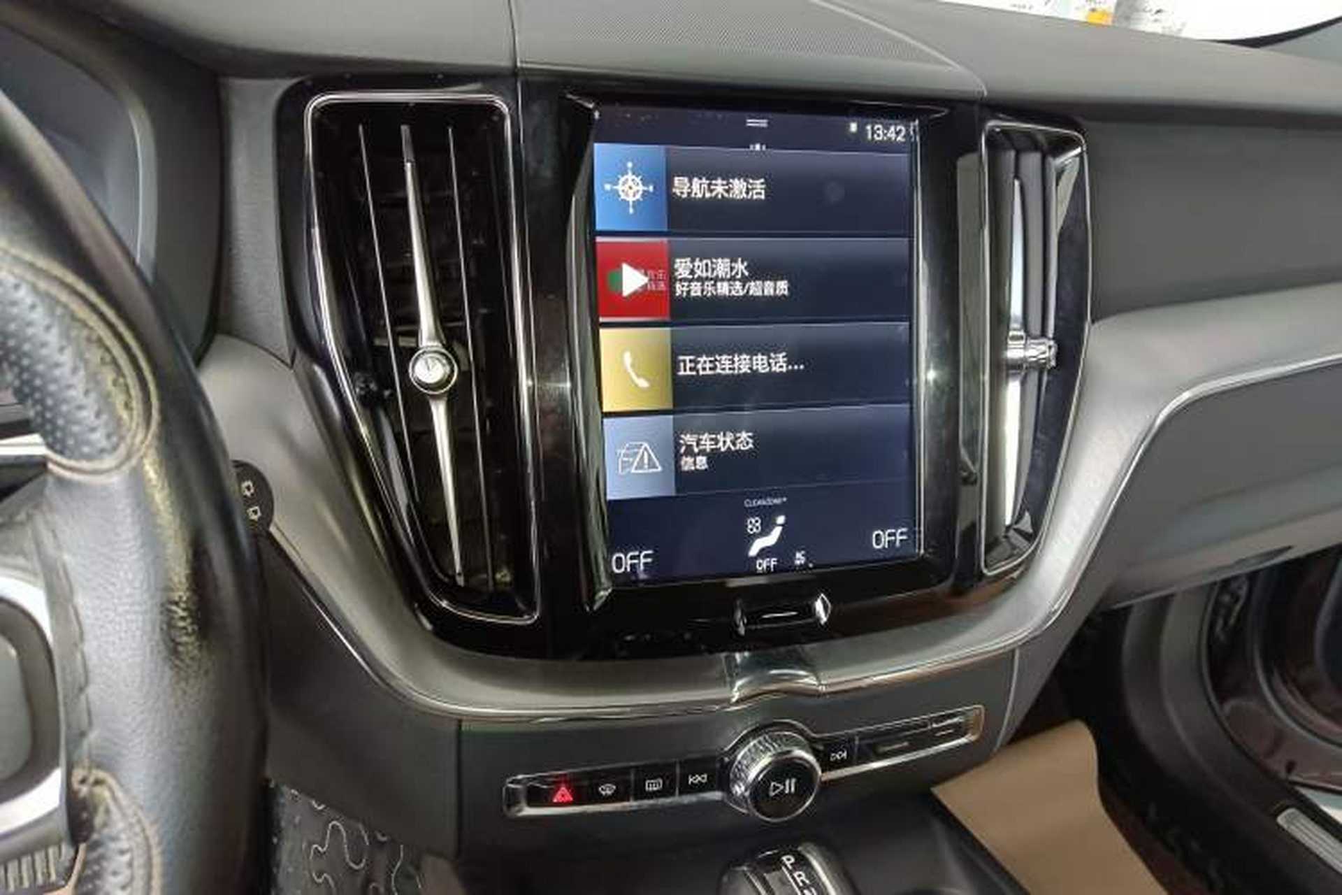 Used Volvo XC60 2019 T5 4x4 Smart Edition China V Standard Audio And AC Panel