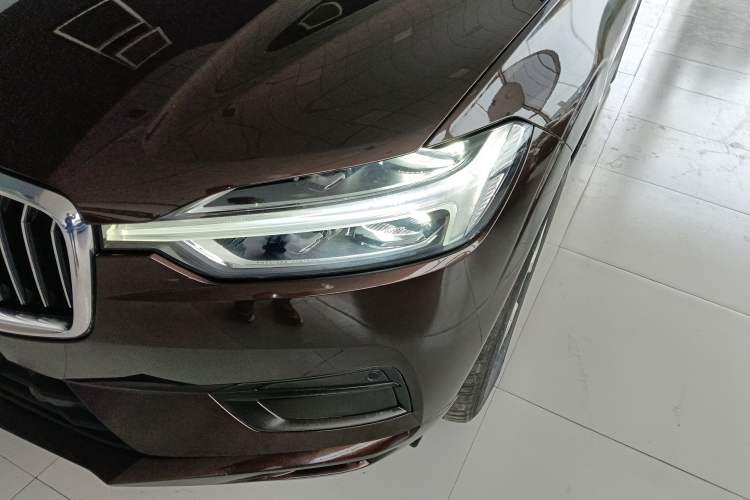 Used Volvo XC60 2019 T5 4x4 Smart Edition China V Standard Left Front Headlight