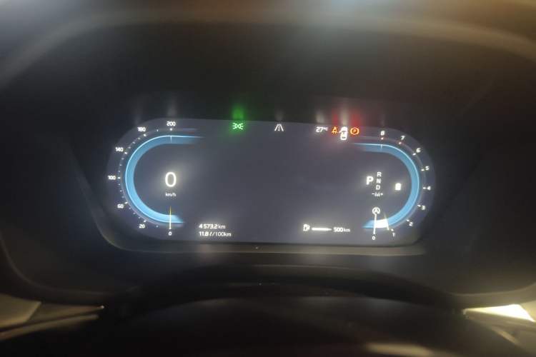 Used Volvo XC60 2023 B5 4x4 Smart Luxury Edition Instrument Cluster