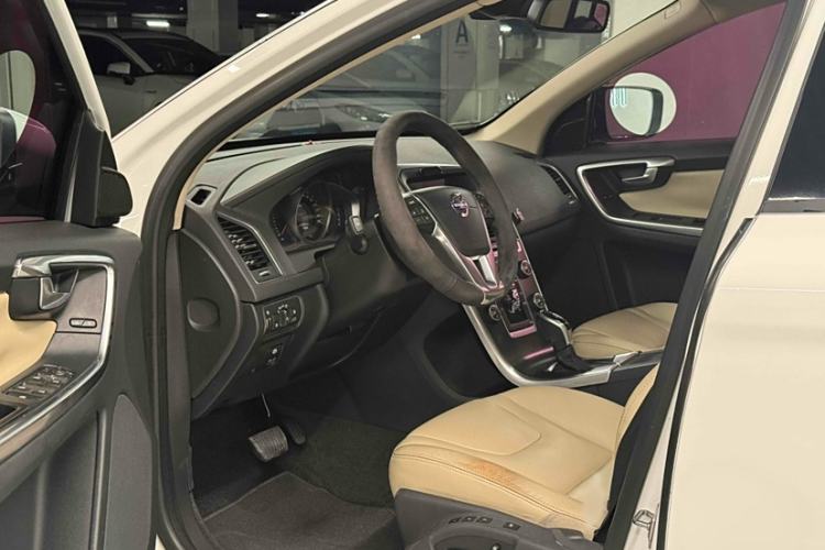 Used Volvo XC60 2014 T5 Zhiyi Edition Interior 10