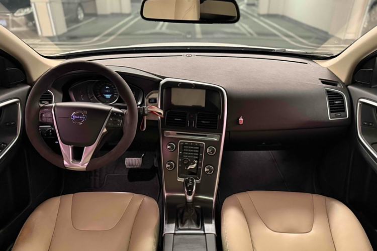 Used Volvo XC60 2014 T5 Zhiyi Edition Interior 3