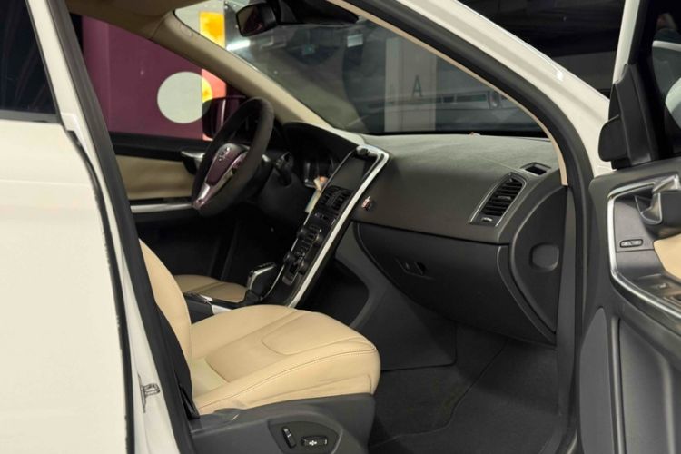 Used Volvo XC60 2014 T5 Zhiyi Edition Interior 7
