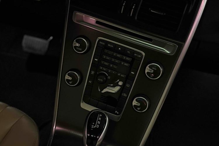 Used Volvo XC60 2014 T5 Zhiyi Edition Interior 8