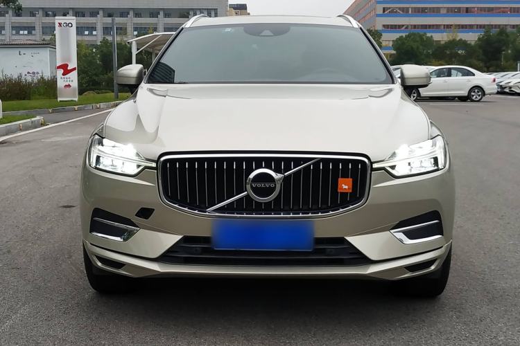 Used Volvo XC60 2021 T5 4x4 Smart Luxury Edition Exterior 6